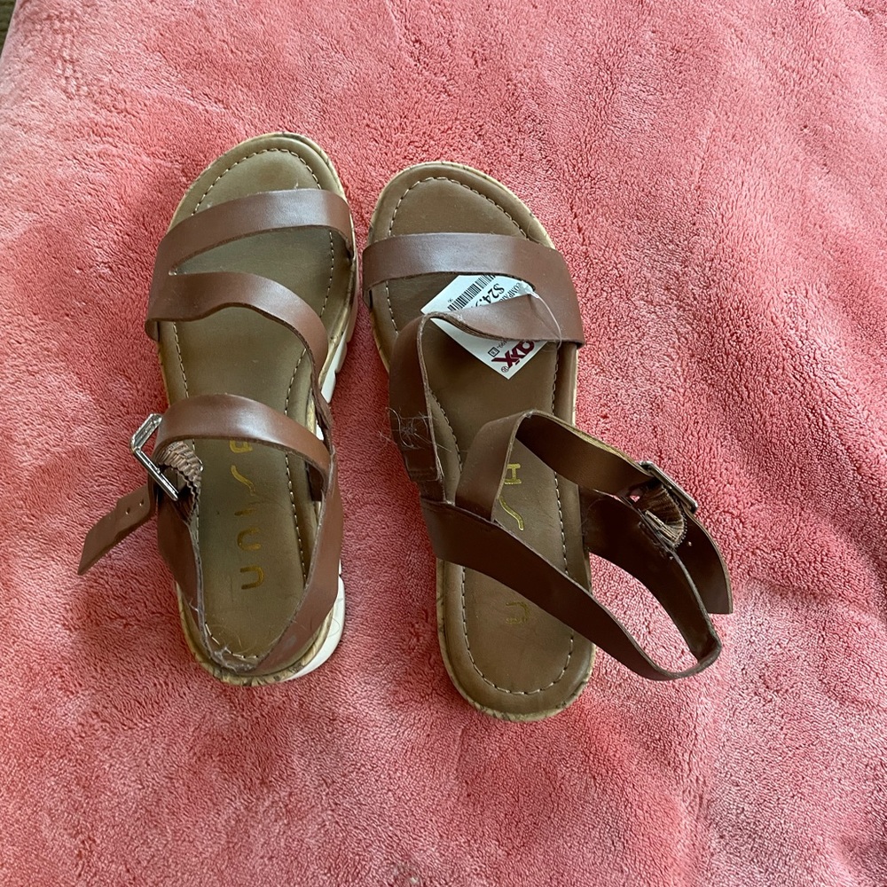 New never worn sandals